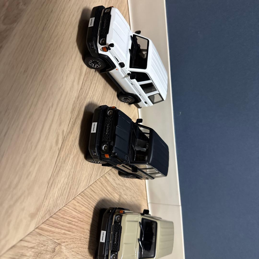 ランドクルーザー70色見本セット売り