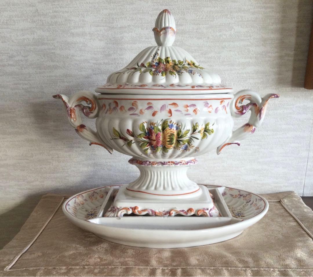 ヴィンテージ　イタリア製チュリーン　インテリアとしても　蓋付き容器　スーピエール