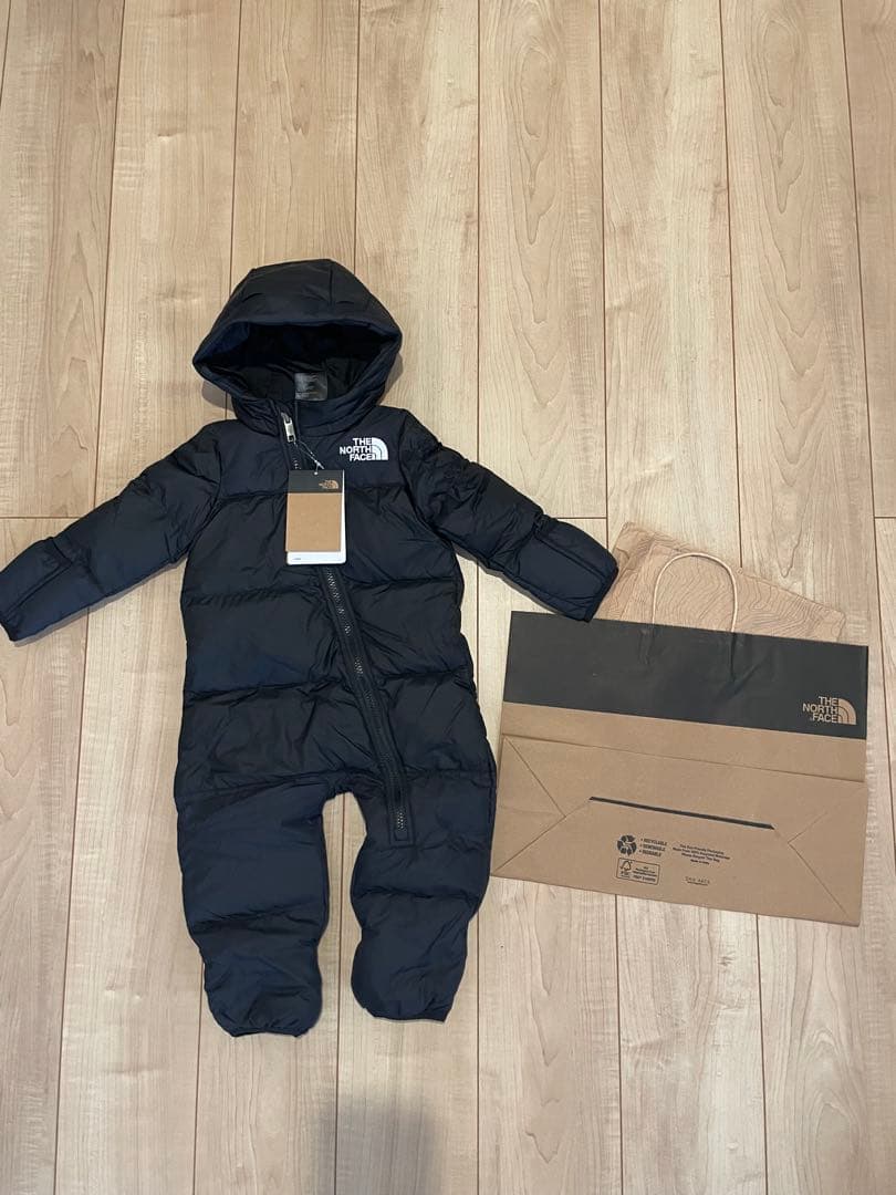 日本未発売 The North Face Baby ダウンジャンプスーツ 新品