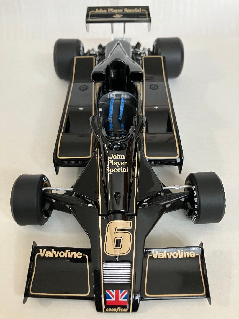 O⑧ ロータス78 ミニカー 1/18 ロニー・ピーターソン　JPS仕様