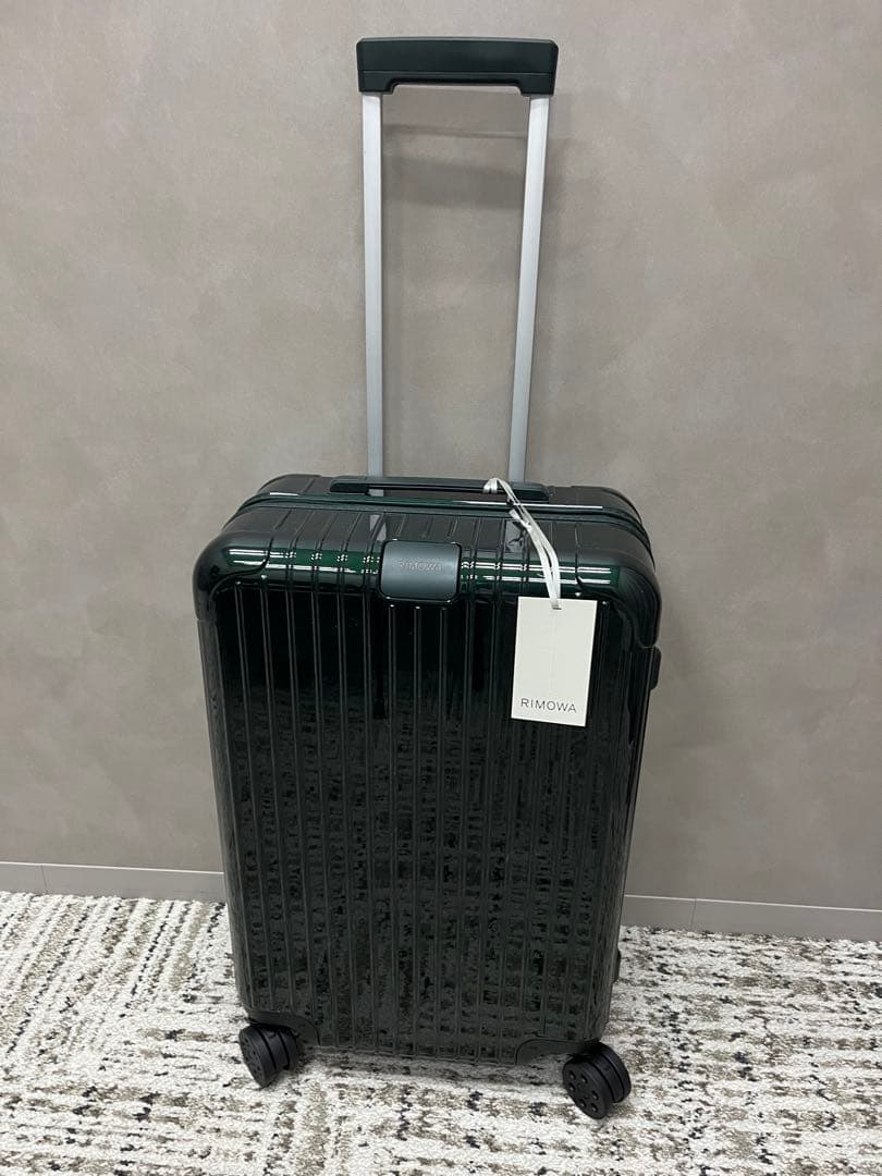 【新品未使用】RIMOWA Essential チェックイン M