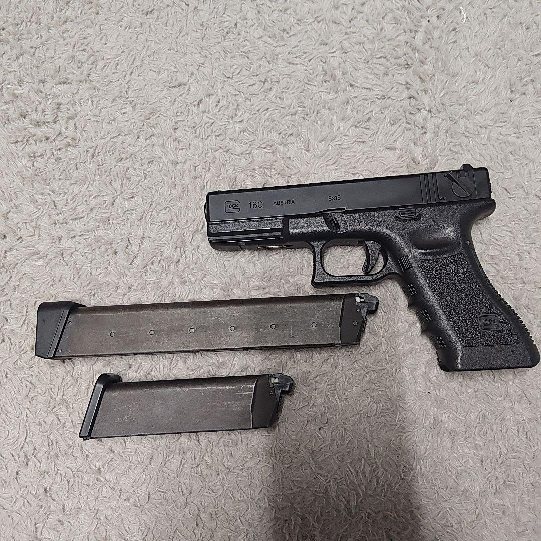 東京マルイ　Glock 18 ガスガン　 ２種類マガジン付き