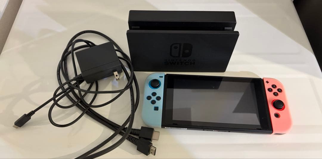 Nintendo Switch 本体、ドック、HDMIケーブル、ACアダプタ