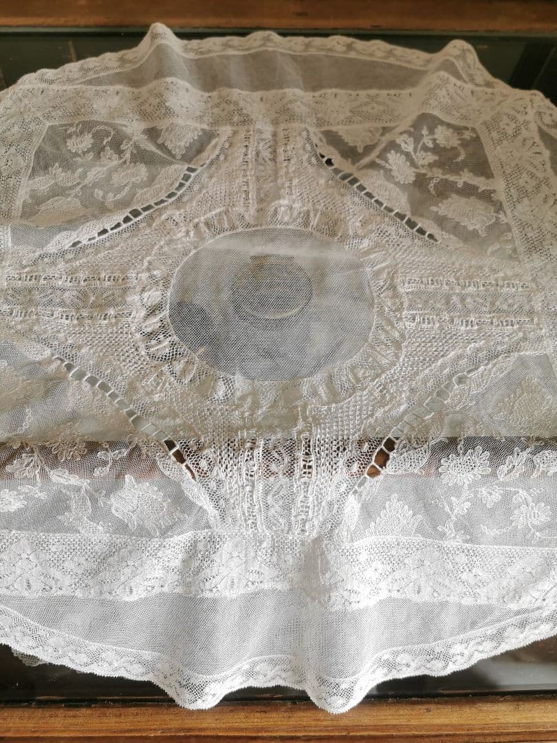 アンティークフランス ノルマンディー＆ボビンレース 美しいφ56㎝ラージドイリー