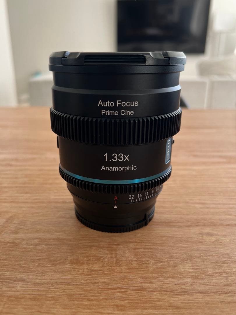 SIRUI 20mm T1.8 1.33X S35 AF アナモルフィックレンズ