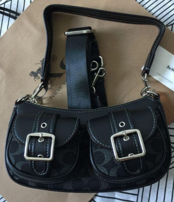 COACH　コーチショルダーバッグ ダブルポケット