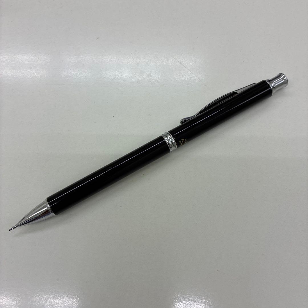 黒のシャープペンシル 本体