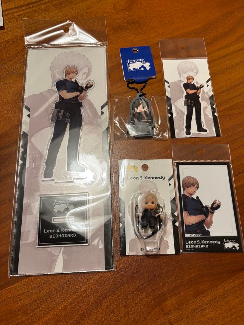 大カプコン展　バイオハザード Leon S. Kennedy キーホルダーセット