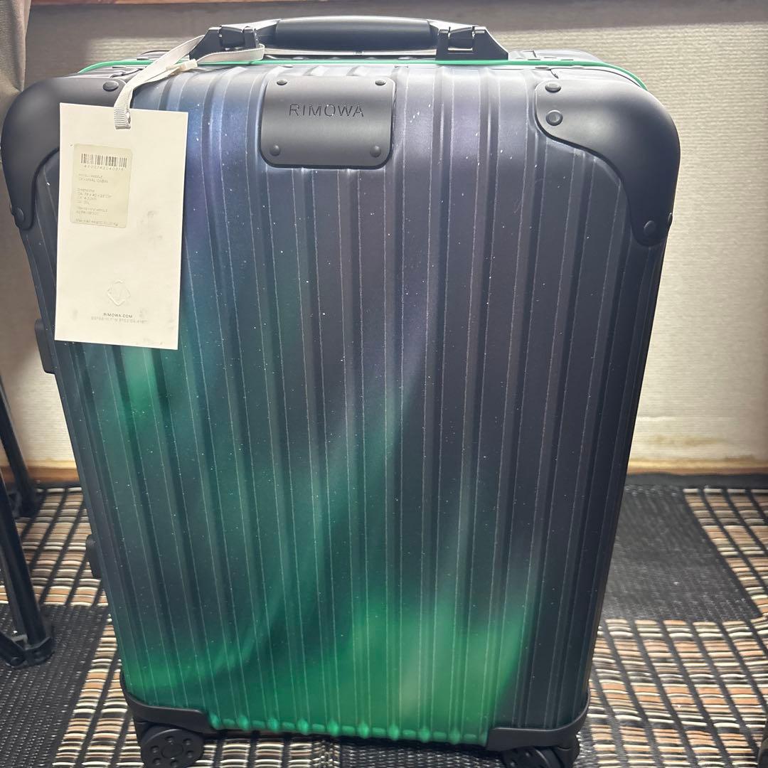 リモワ　オーロラ　限定