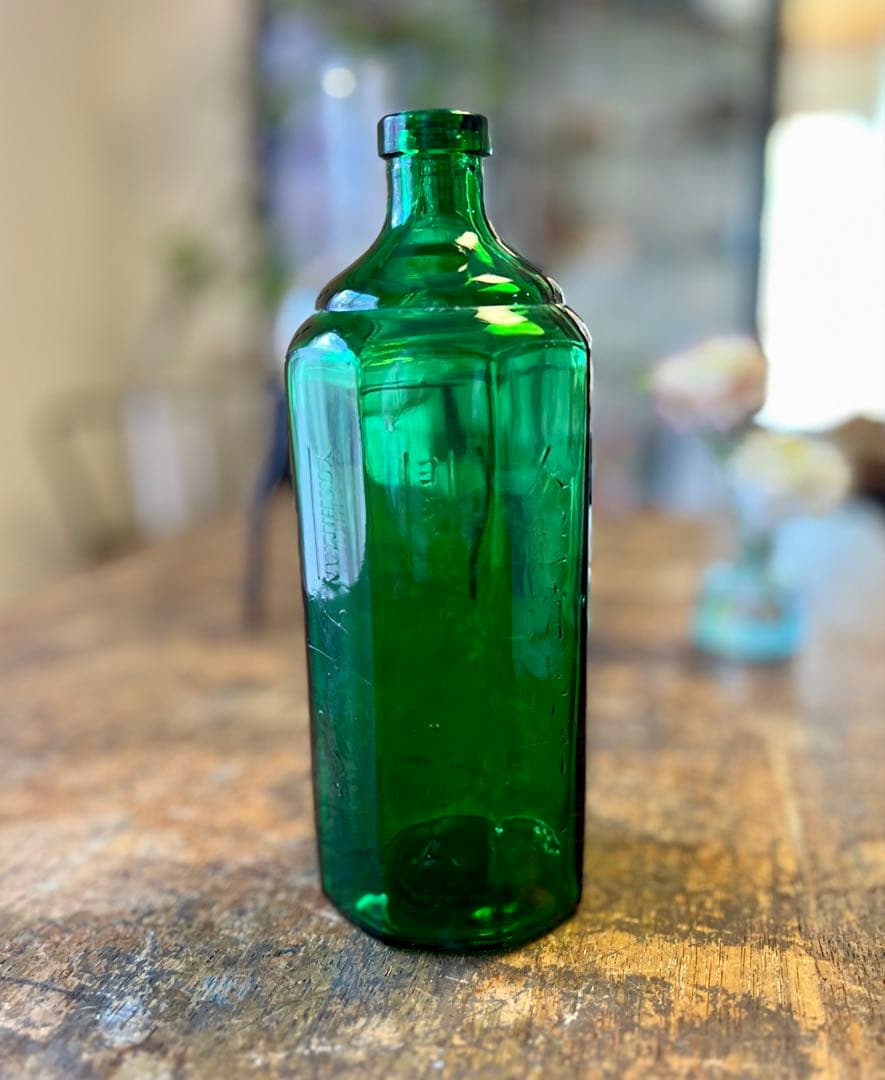 人體消毒新薬ビン　ヨシマン　リゾホルム　八角瓶　神薬　エンボス　ガラスビン