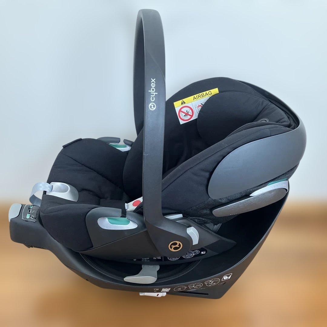 チャイルドシート(cybex Z2 i-SizeとベースZ2 Eマーク付)