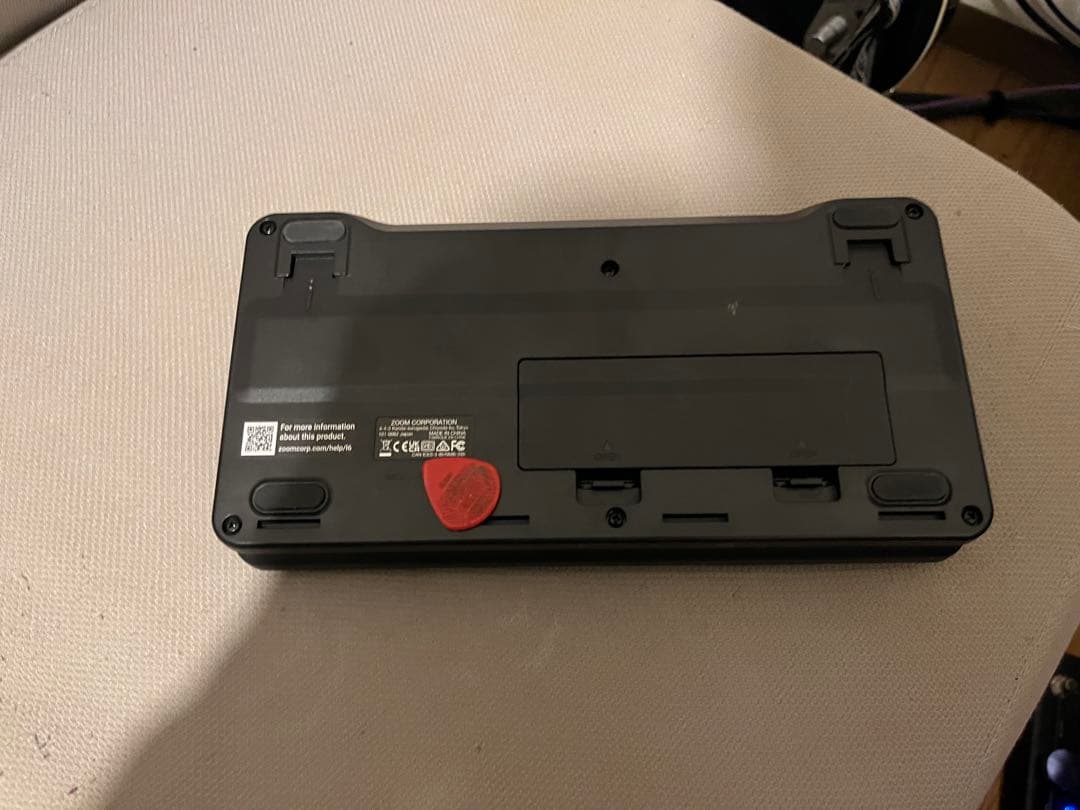 ZOOM LiveTrak L-16 オーディオインターフェイス