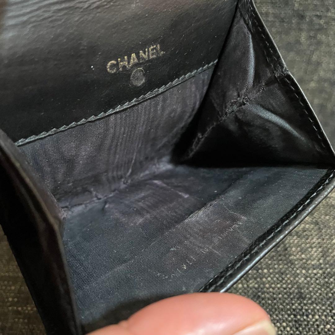 CHANEL シャネル　キャビアスキン　立体ココボタン　ケース