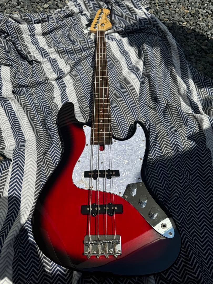 バッカス　ベース　WJB-360R TRS　レッドサンバースト