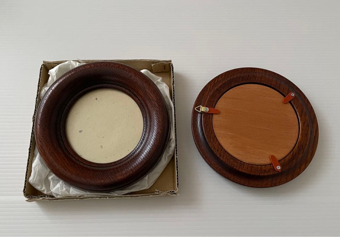 円型の額縁　二つセット