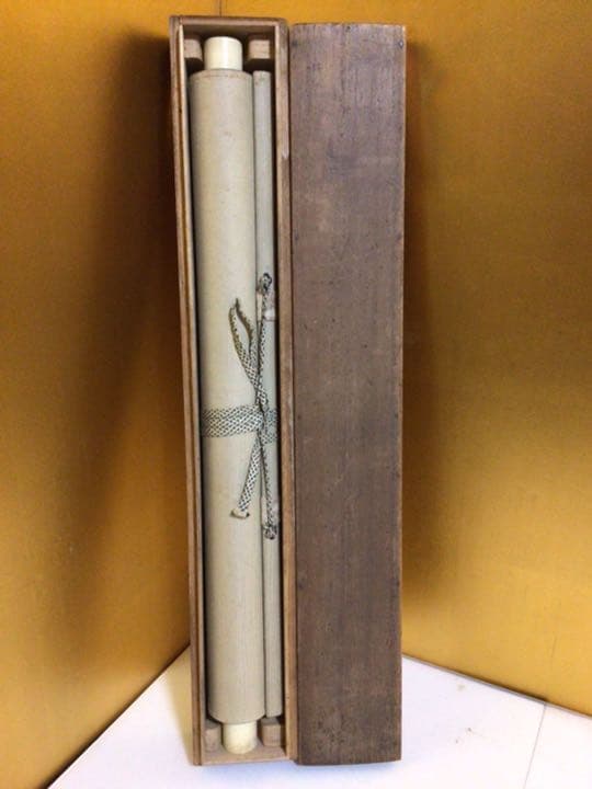 掛け軸　美人画（舞妓はん？）木箱付き