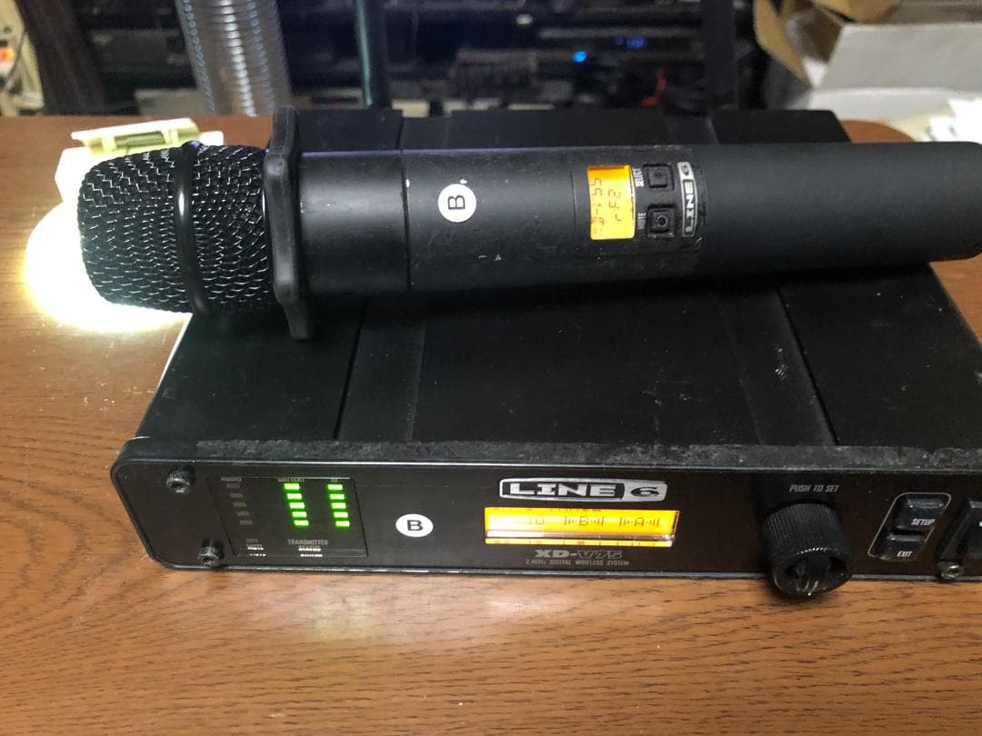 LINE 6 XD-V75 ワイヤレスマイクシステム(マイクはV55-HHTX)