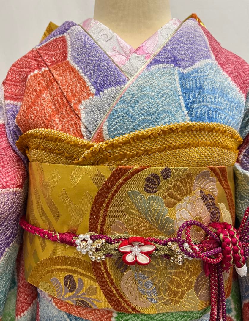 豪華！総絞り　名品　振り袖　フルセット　別誂長襦袢　総絵羽紋様　珍品　可愛い