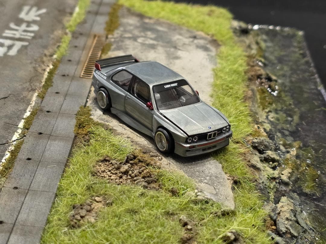 カスタム 現実的の駐車場 ジオラマ 1:64 v3