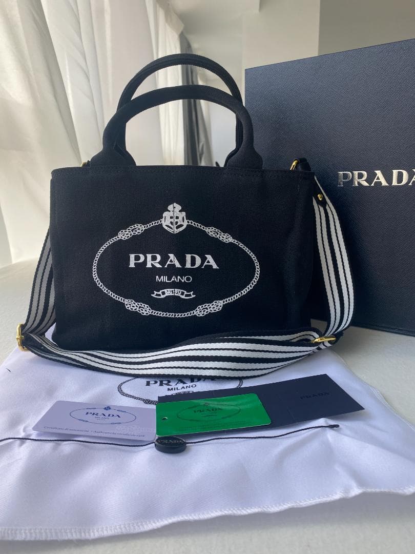 早い者勝ち！ ブラック ショルダーバッグ