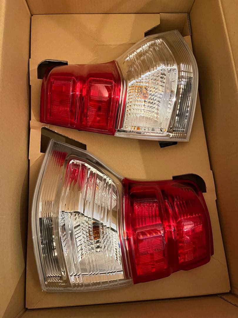 プラド 150前期　新品 テールランプセット