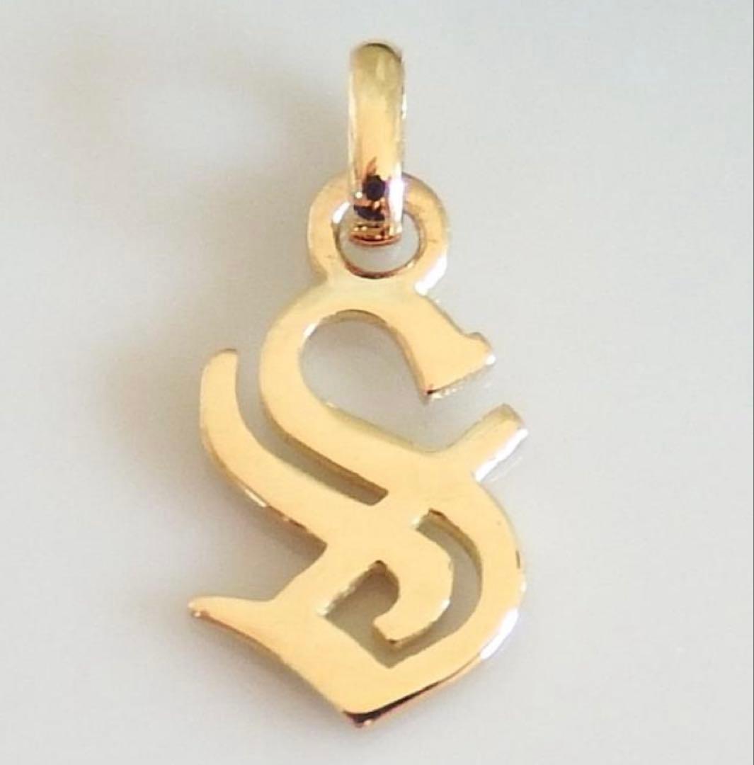 （maxim）　k18 イニシャルペンダントトップS