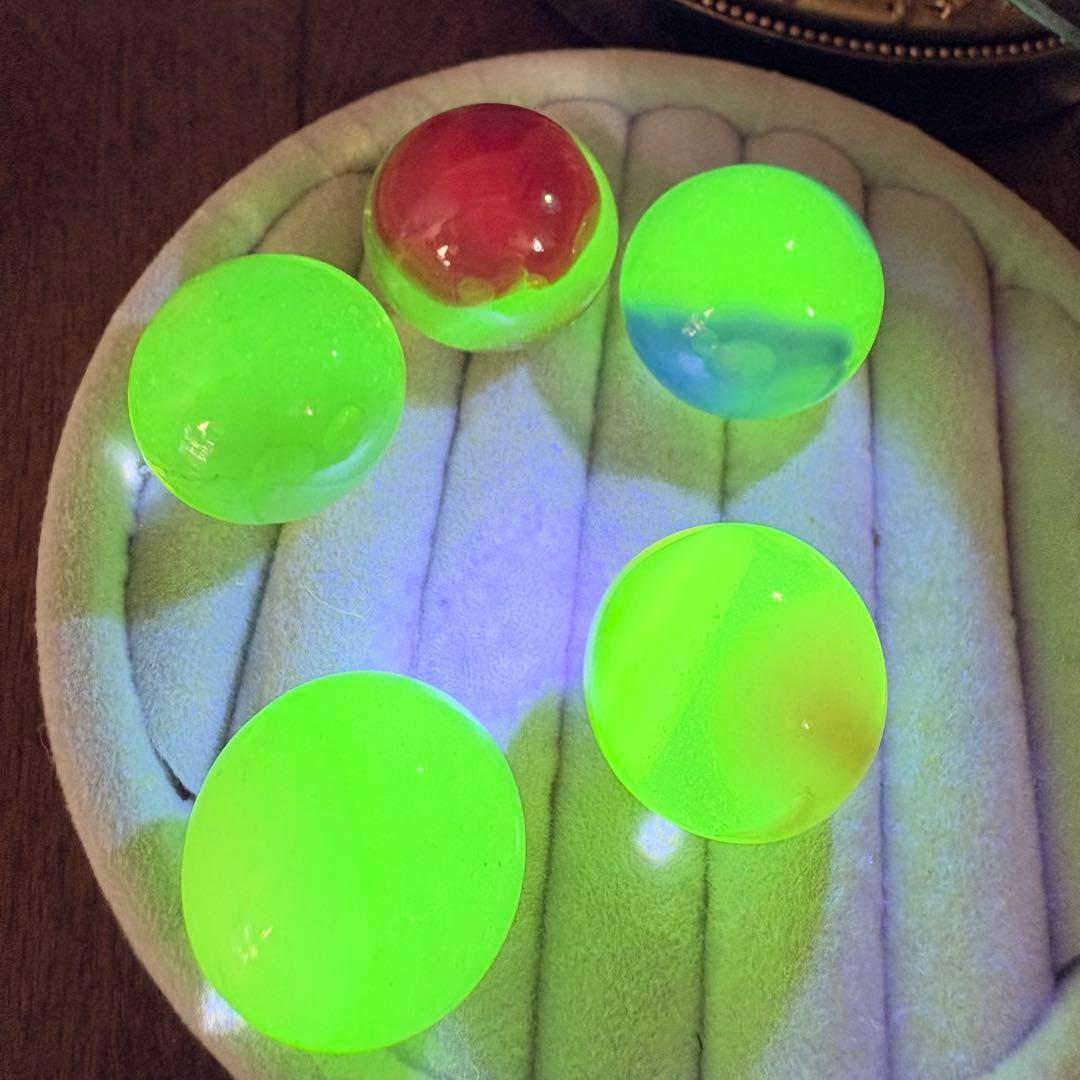 大粒 ウランガラス ビー玉 ディプレッショングラス マーブル 難あり 汚れあり