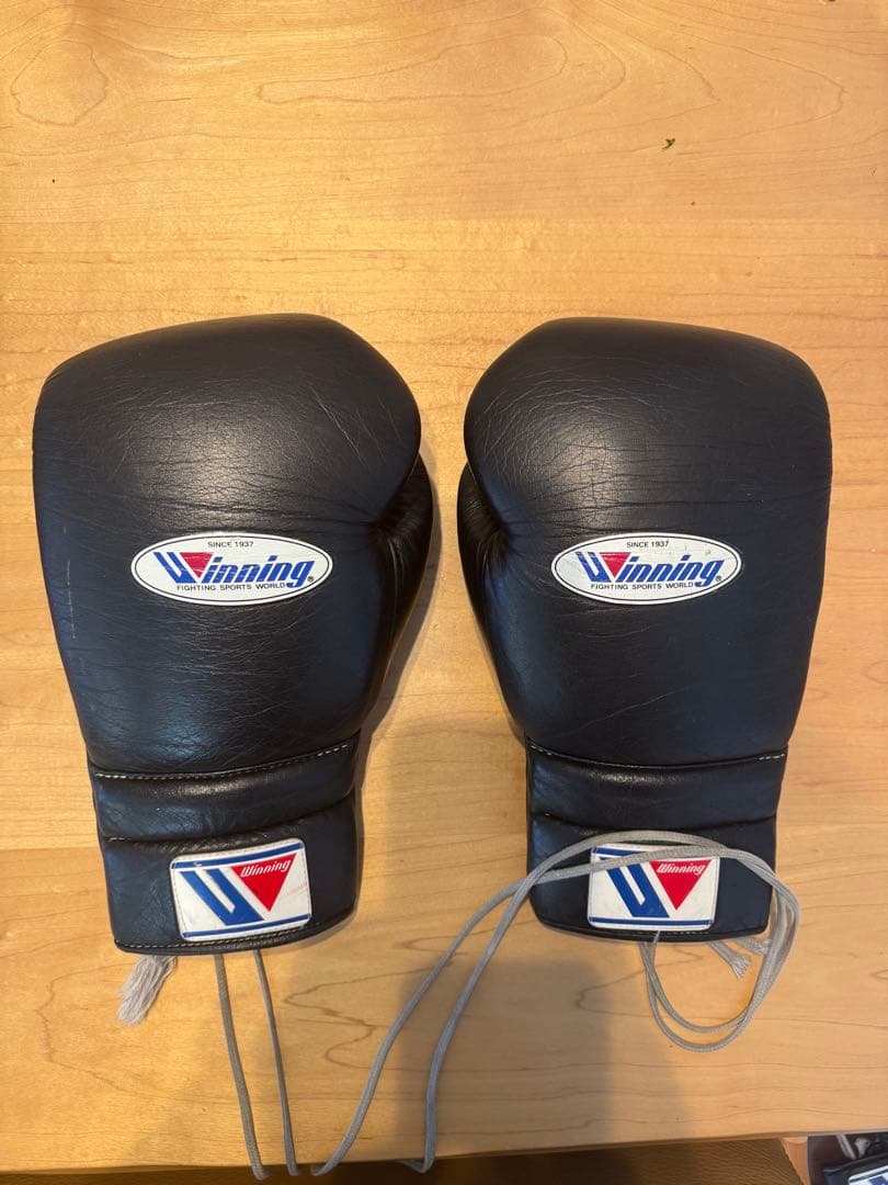 Winning ボクシンググローブ 16オンス(紐)