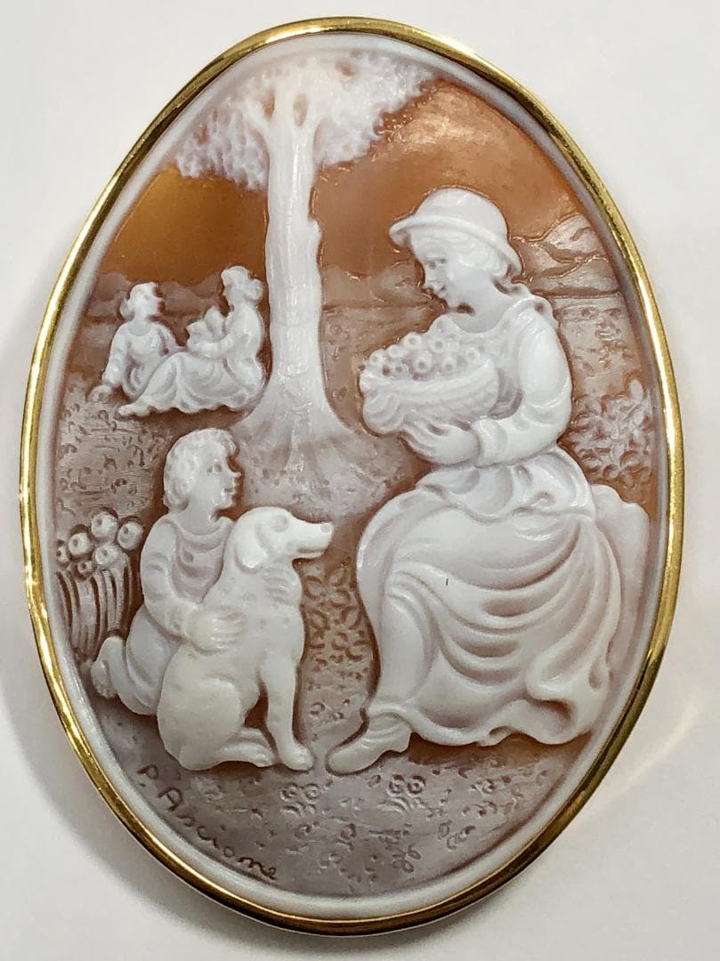 ◆シェルカメオ◆K18◆ペンダント◆ブローチ◆東京三越◆子犬◆