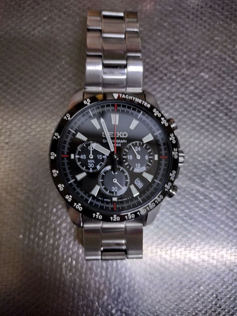 SEIKO クロノグラフ 腕時計ブラックダイヤル　１０気圧防水