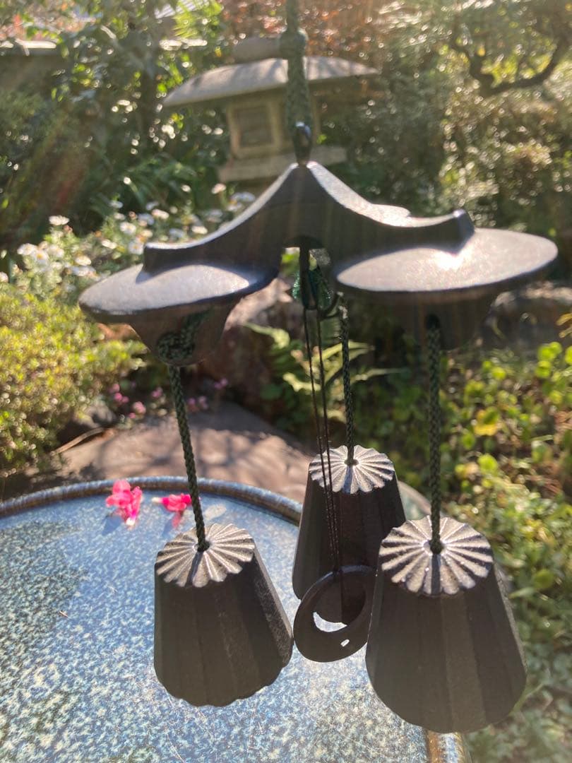 黒色金属製風鈴 3つの鐘