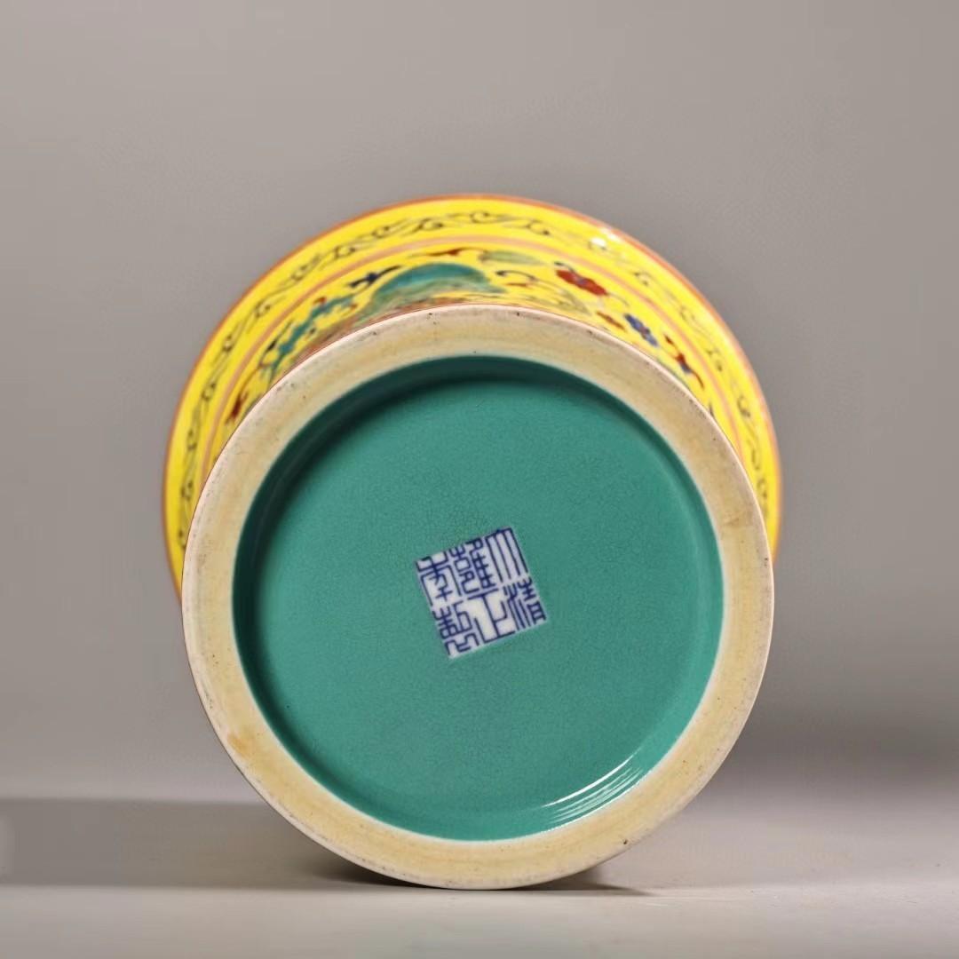 中国古美術・珍蔵珐琅彩粉彩陶磁器のペン立・書道品・純手描き・案頭・文房具・箱付き