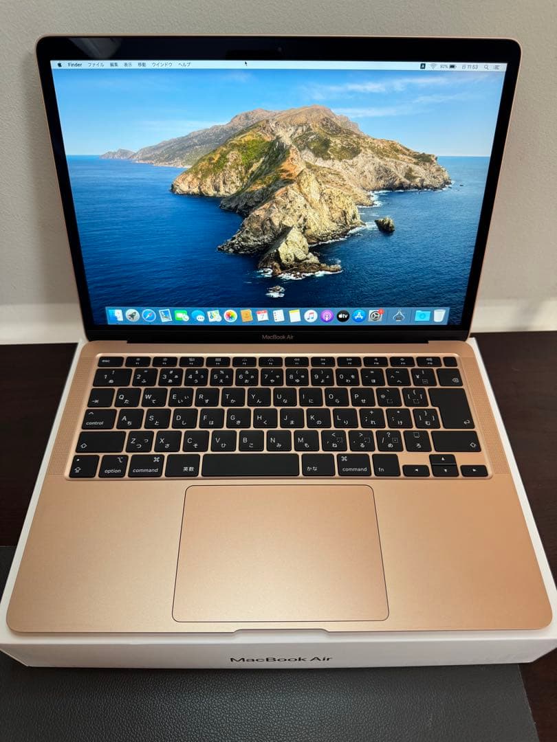 MacBook Air 2020。13インチ。500GBストレージ