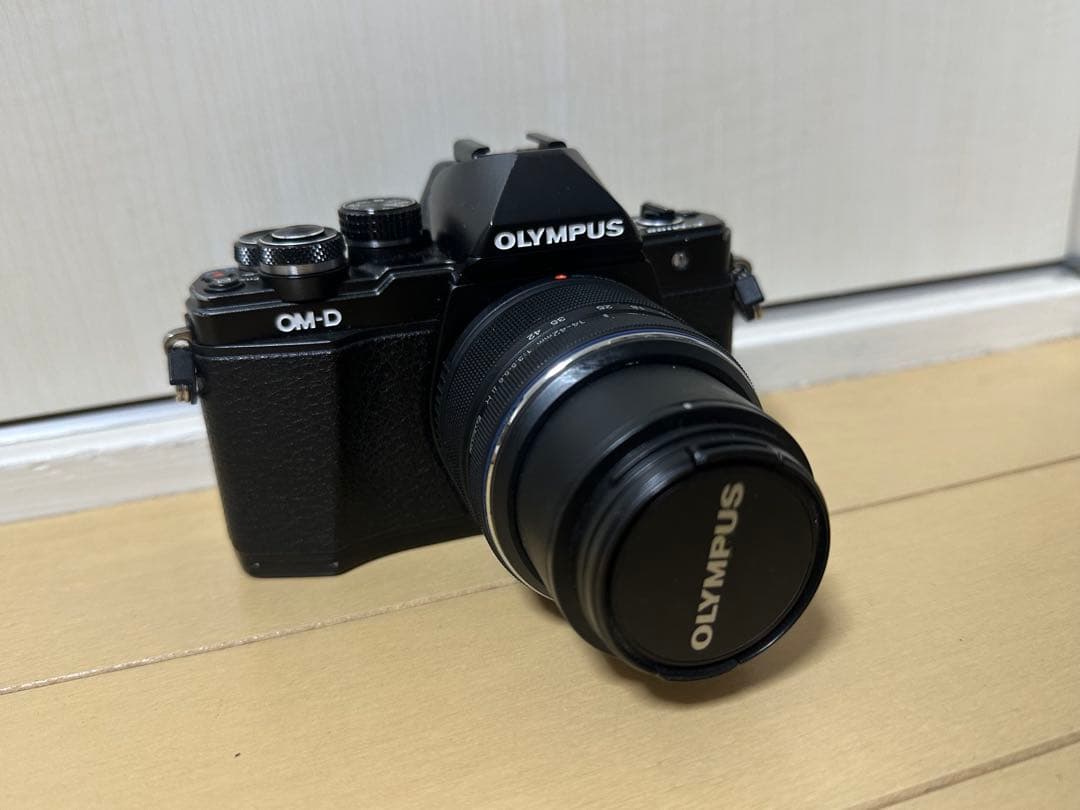 OLYMPUS E-M10 Mark II レンズセット