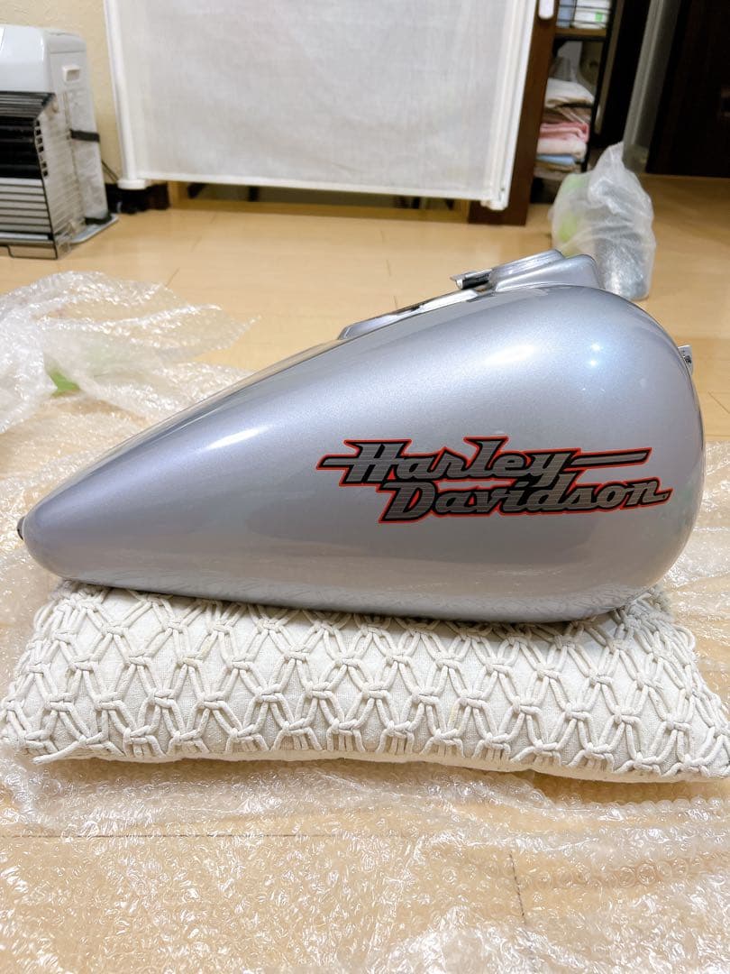 FXD ダイナ 純正タンク 〜03年 程度良好 FXDX