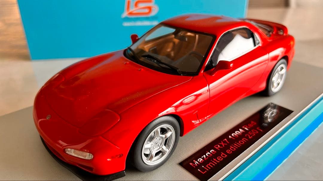 タイムセールマツダRX7 1994 赤 1/18 LS-COLLECTIBLES
