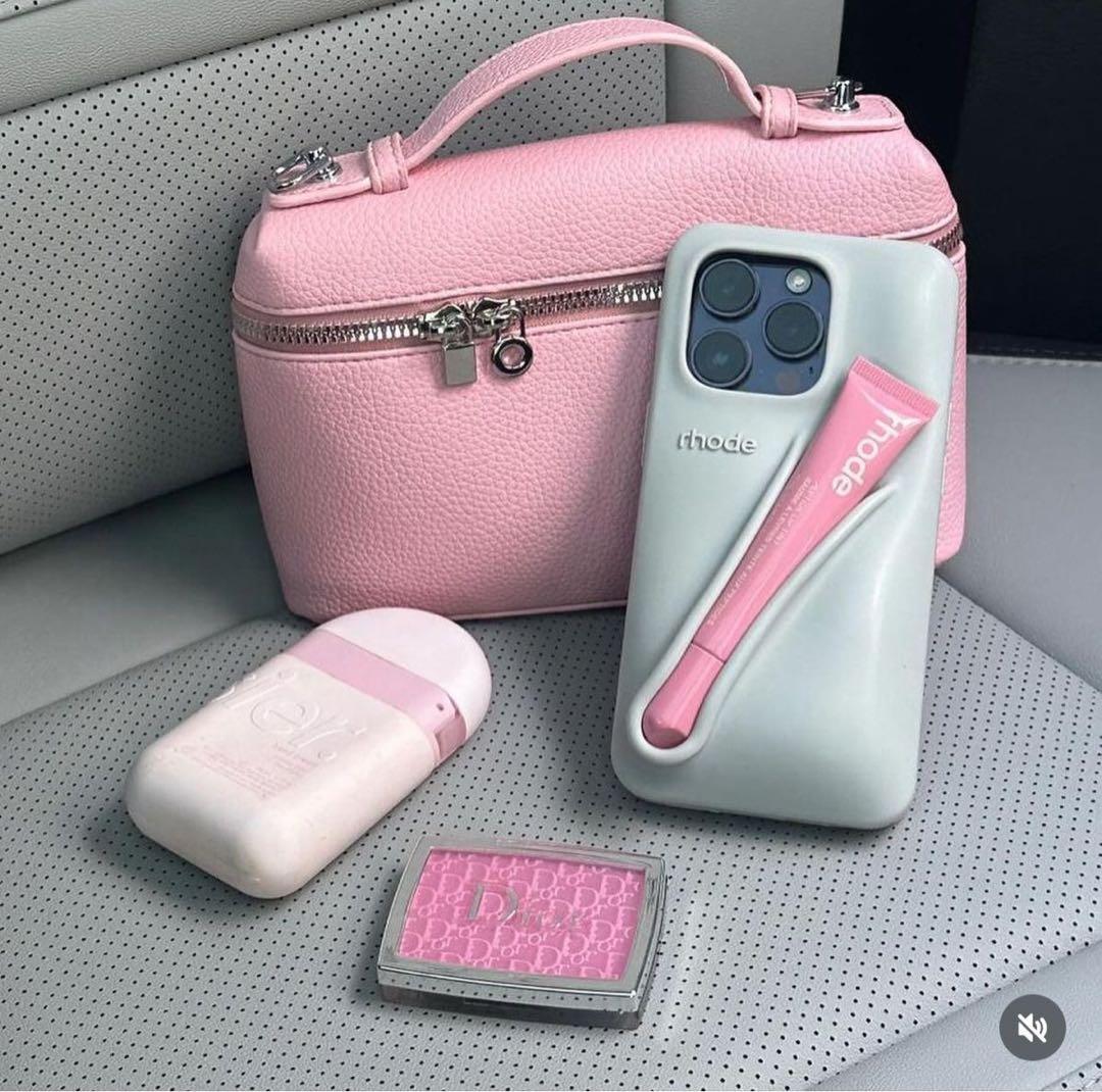 【A】rhode unscentedケースribbonリップ付き