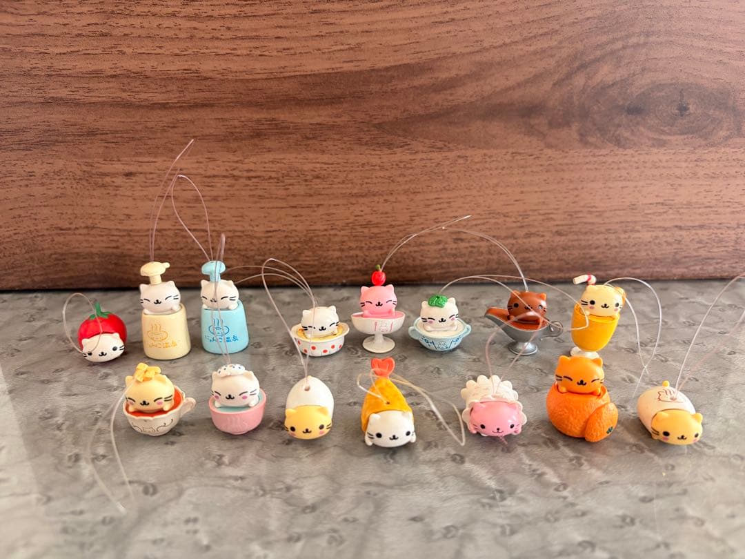 にゃんにゃんにゃんこキャラクター ストラップ 16個セット