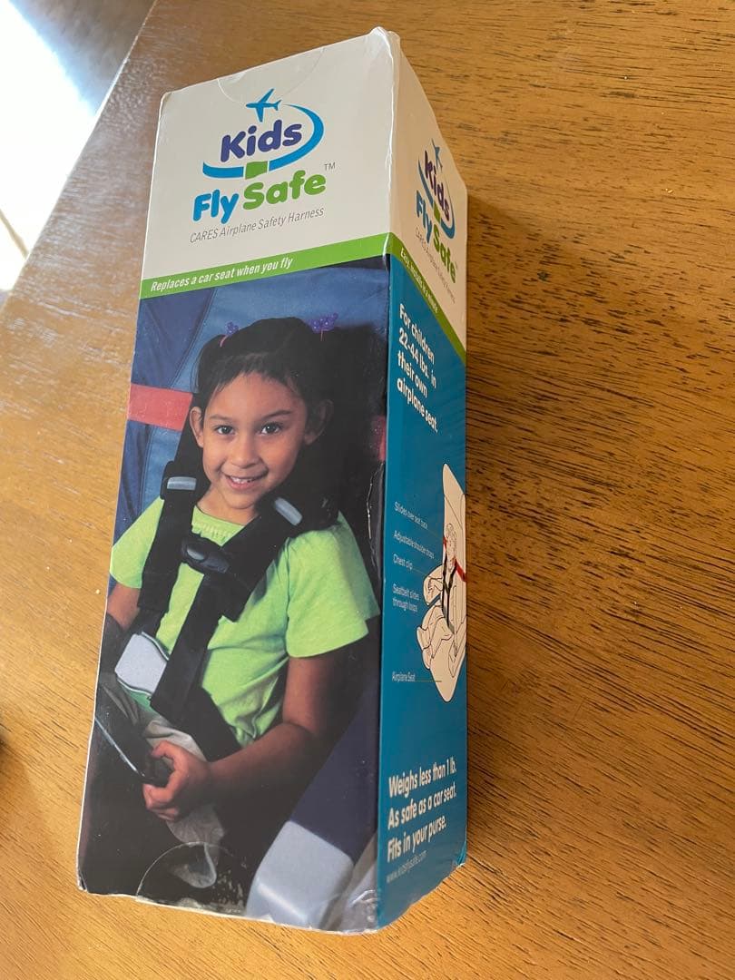 安全用具　CARES ハーネス　子ども用　航空機用チャイルドシート