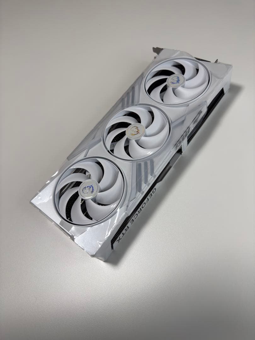 【RTX5070】GAMING TRIO OC (WHITE)