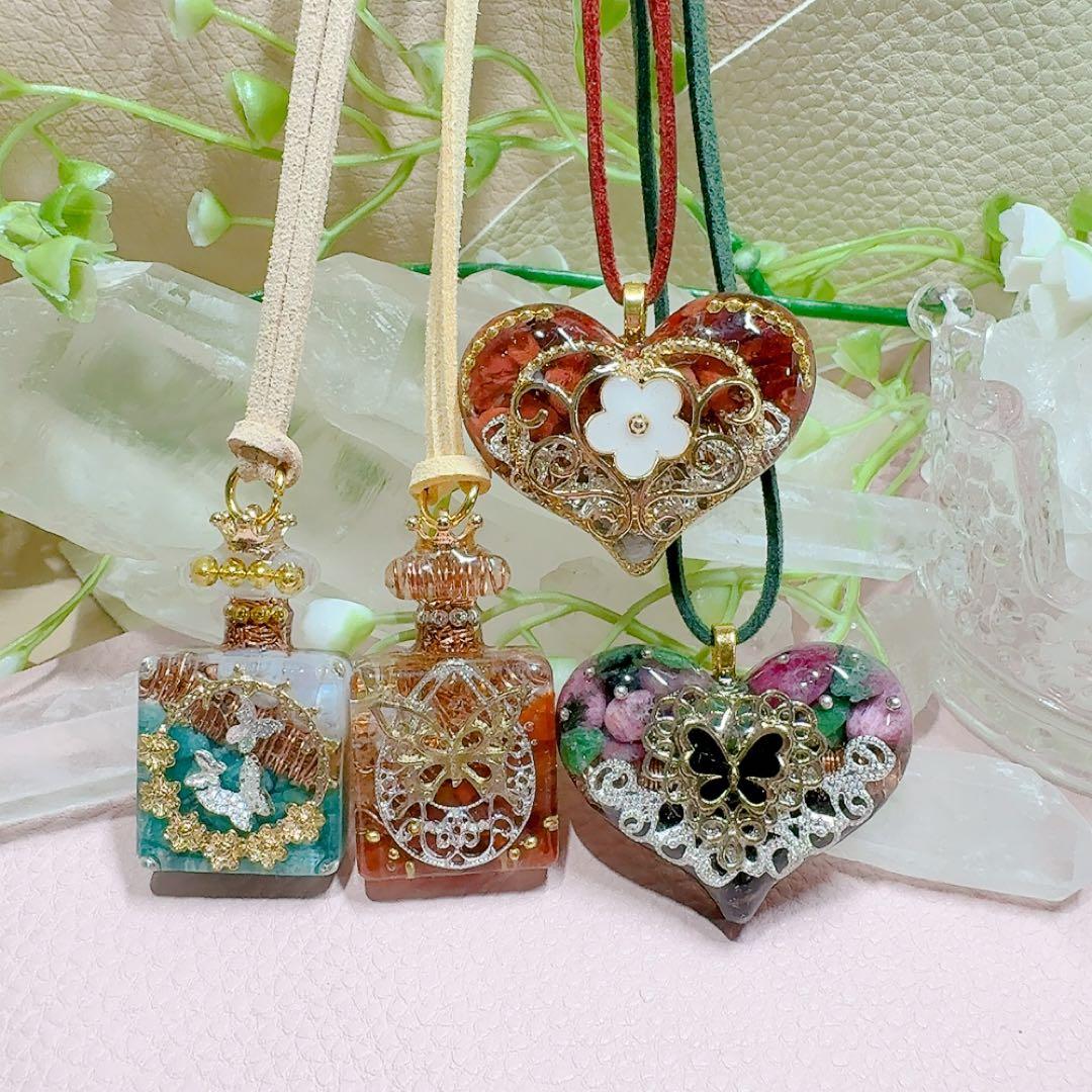 癒しのオルゴナイト❤️シトリン＋サードオニキスの香水瓶型♡