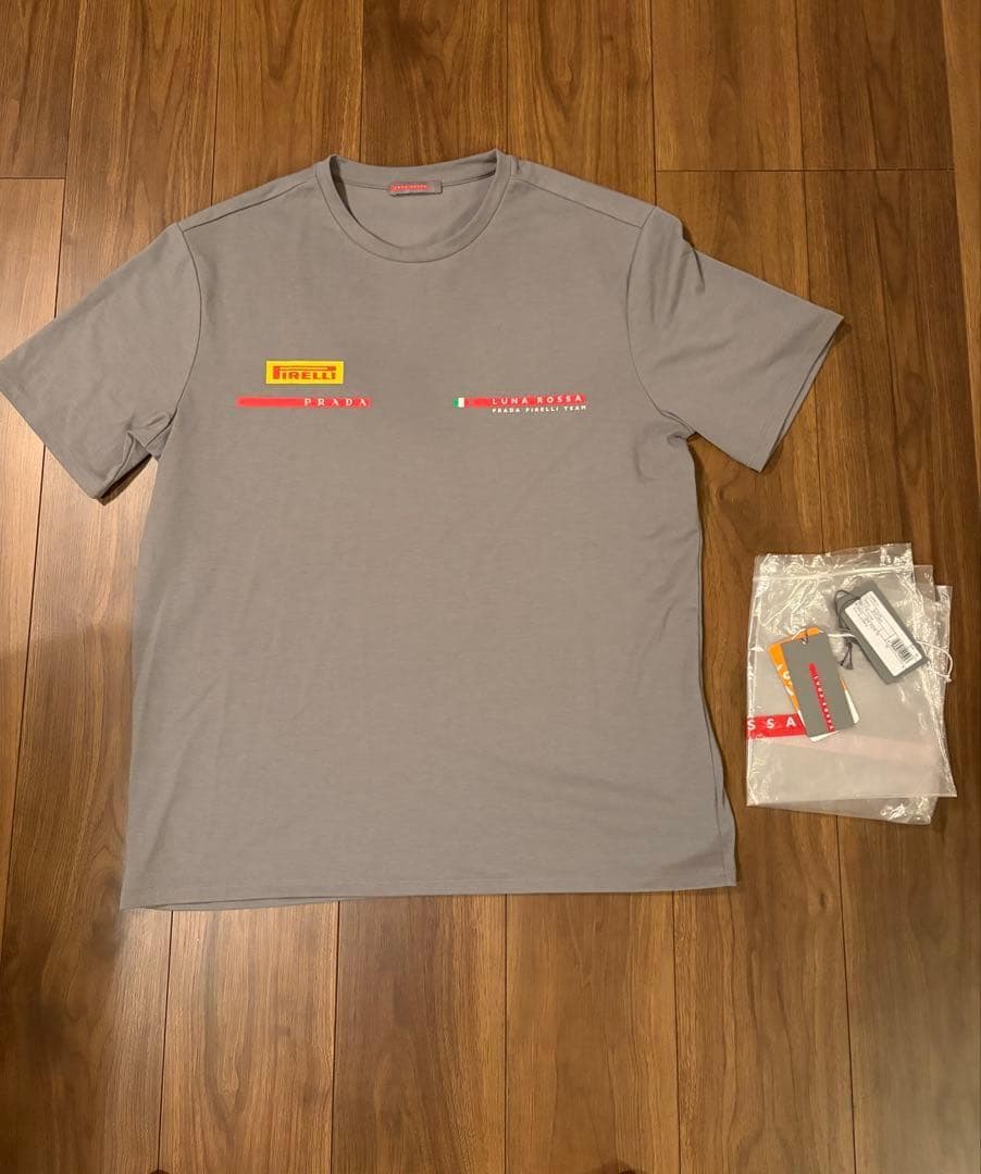 【極美品】【プラダ】　ピレリ　ルナロッサ　Ｔシャツ　M