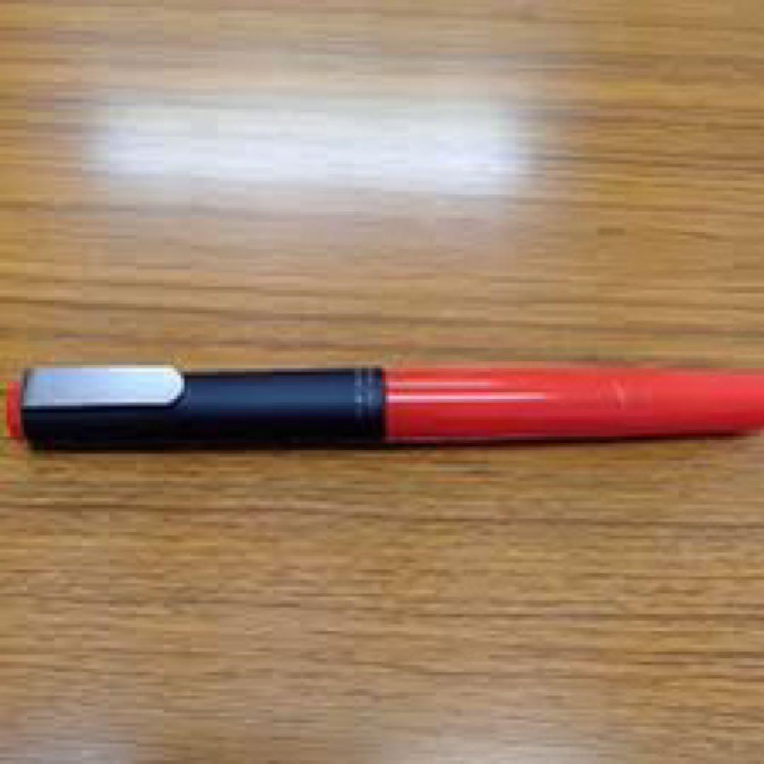 レッド　ペン