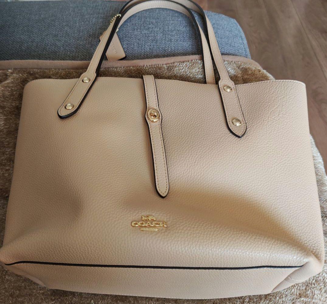 COACH ベージュ トートバッグ