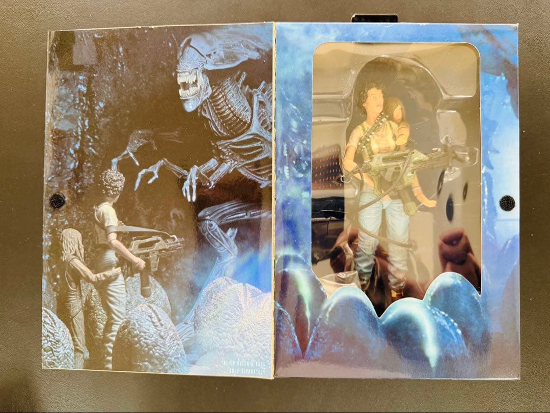 新品 エイリアン リプリー&ニュート フィギュア ネカNECA30周年記念