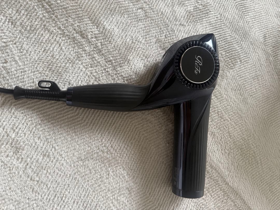 Rita ヘアドライヤー ブラック