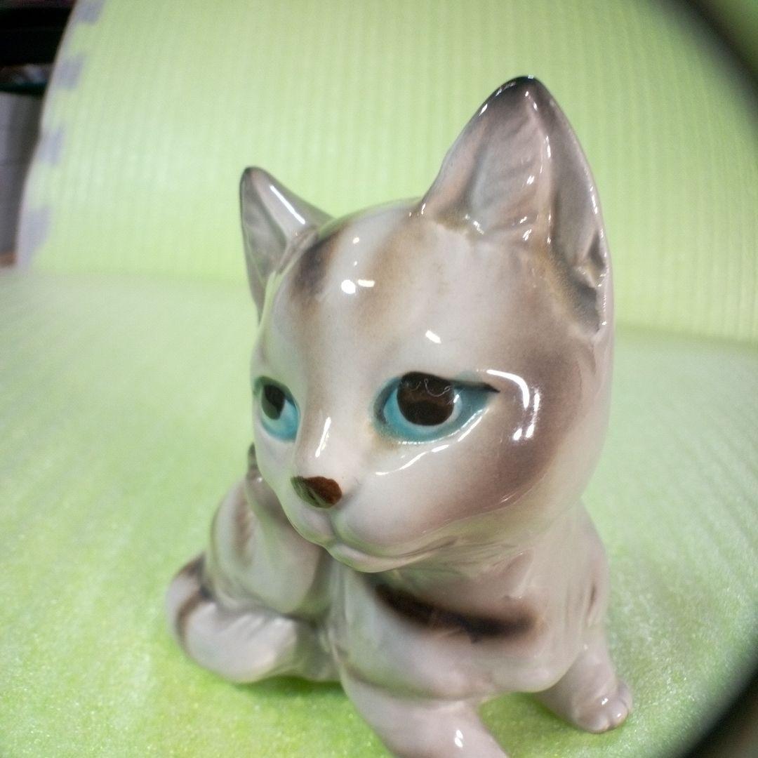 アンティークな猫の置物　サバトラ？　アメリカンショートヘア？