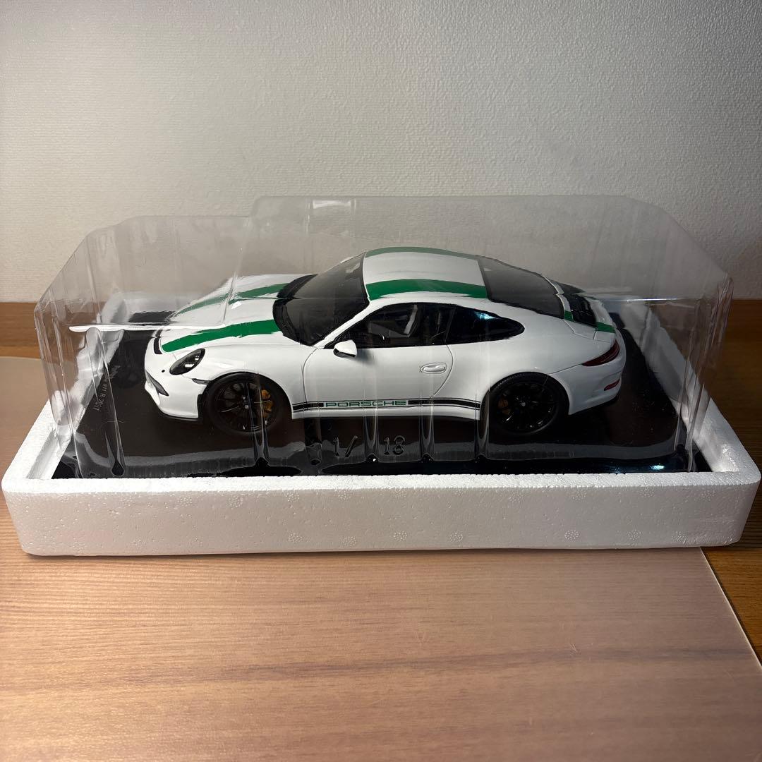 スパーク　spark porsche ポルシェ　911 R 1/18 ミニカー