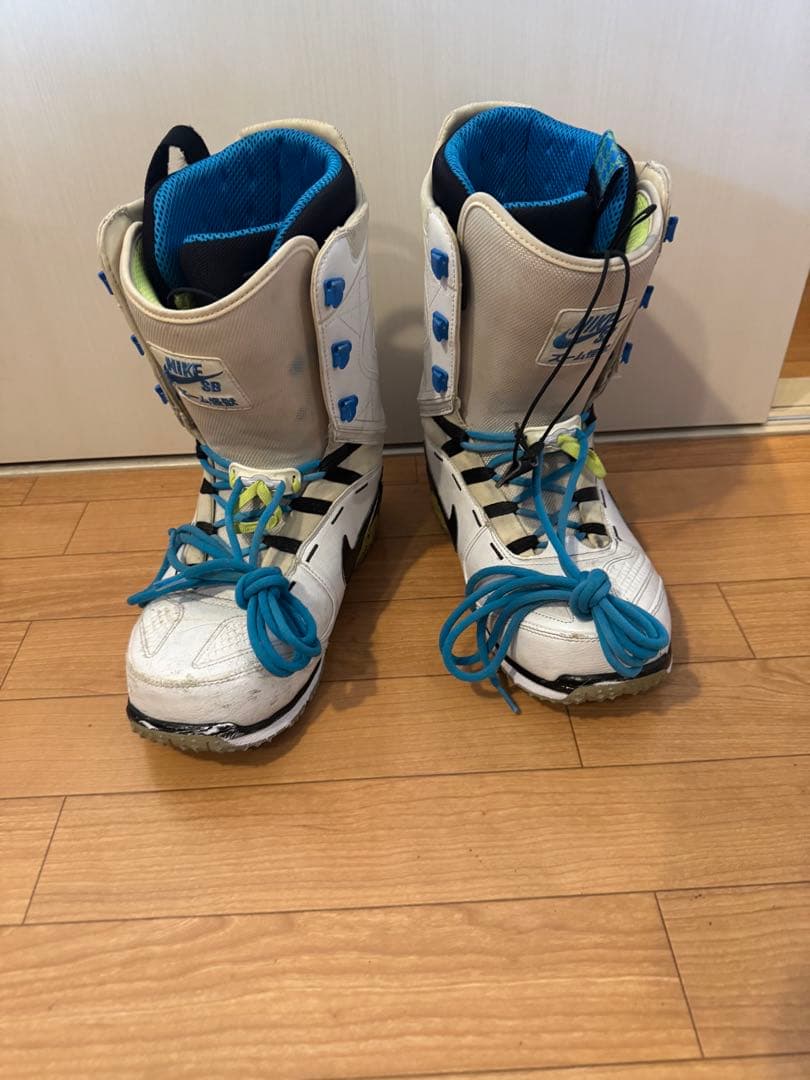 おかさん　NIKE SB ズーム怪獣 ブーツ 27cm