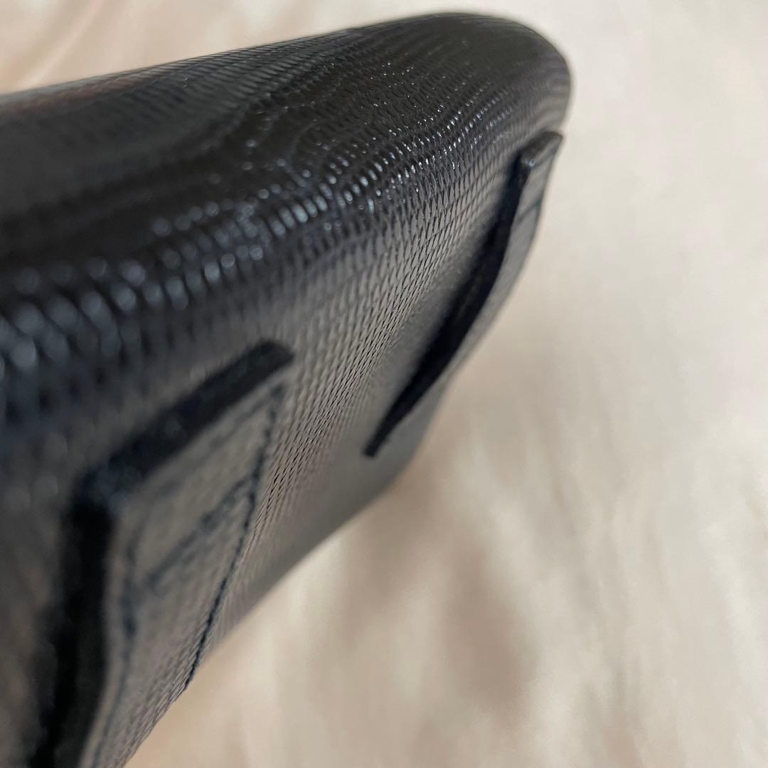 フェラガモ　ヴァラ　ミニバッグ　チェーン付き